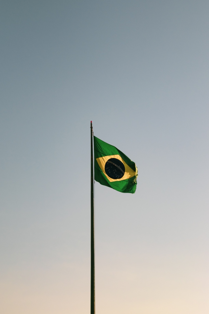brasil-brazil-flag-pole-2080028
